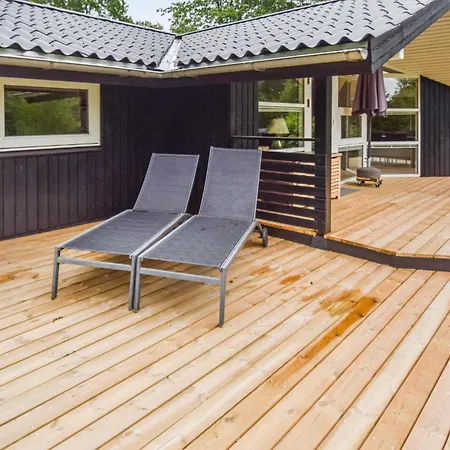 بيت للعطل Gorgeous In Tranekaer With Sauna
