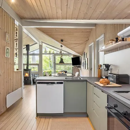 Gorgeous In Tranekaer With Sauna * Skattebolle