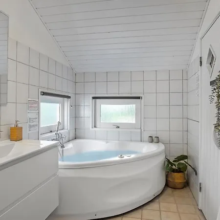 Gorgeous In Tranekaer With Sauna